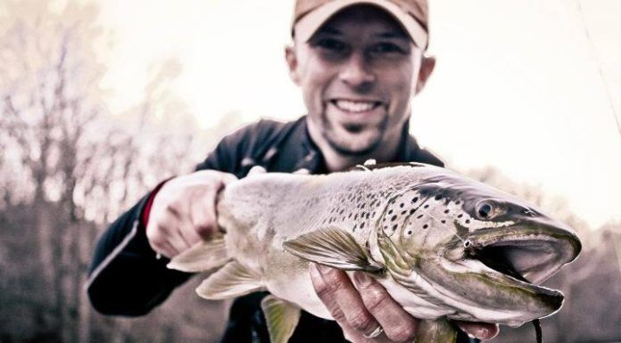 Fly Tying and Fishing Streamers with Brian Wise – Fly Fishing the Ozarks, White River (WFS 157) fishing streamers