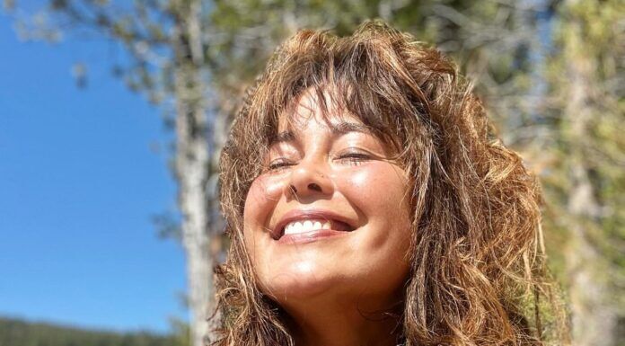 719 | Flying with Ariel Tweto – Alaska, Bush Planes, Suicide Prevention ariel tweto