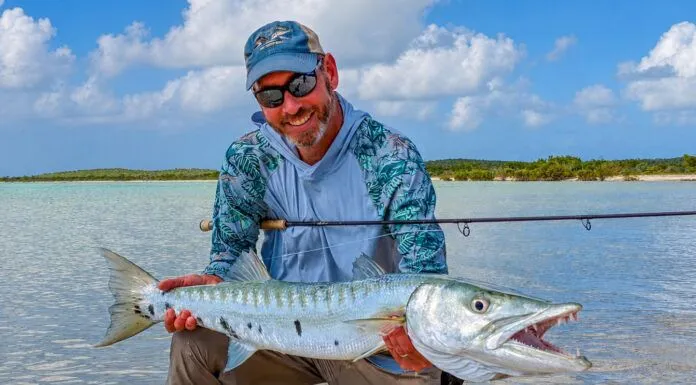 Hunting with a Fly #3 | Fly Fishing Barracuda on the Saltwater Flats with Vince Tobia