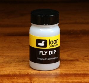 loon outdoors fly dip