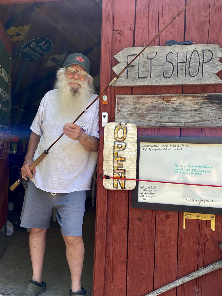 red shed fly shop