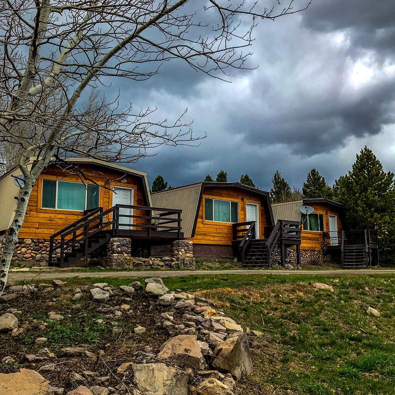 drift lodge & fly shop