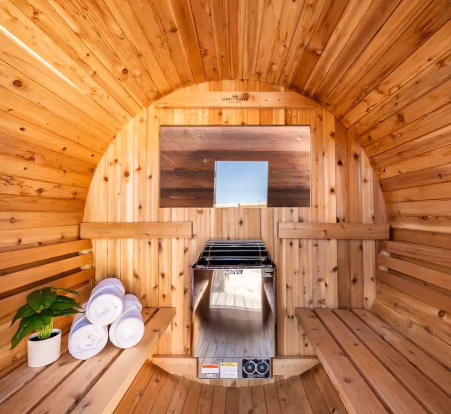 Mountain River Lodge - barrel sauna 