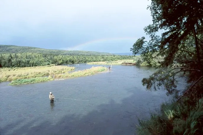 Brooks-River-Alaska-Trout-Fishing.