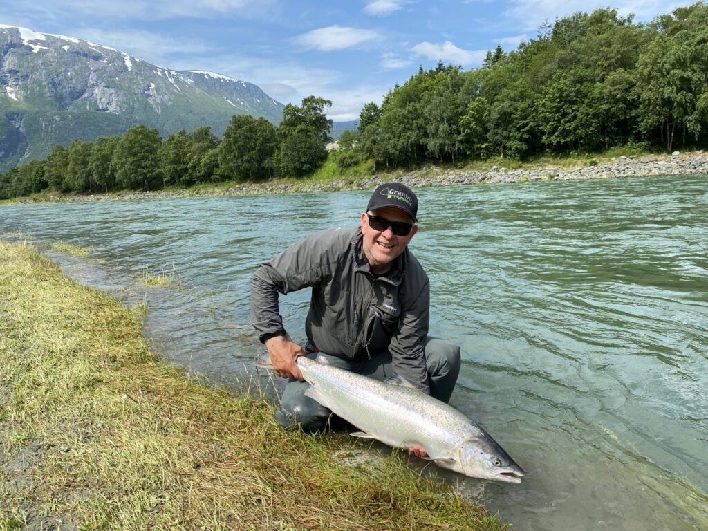 atlantic salmon fishing in norway